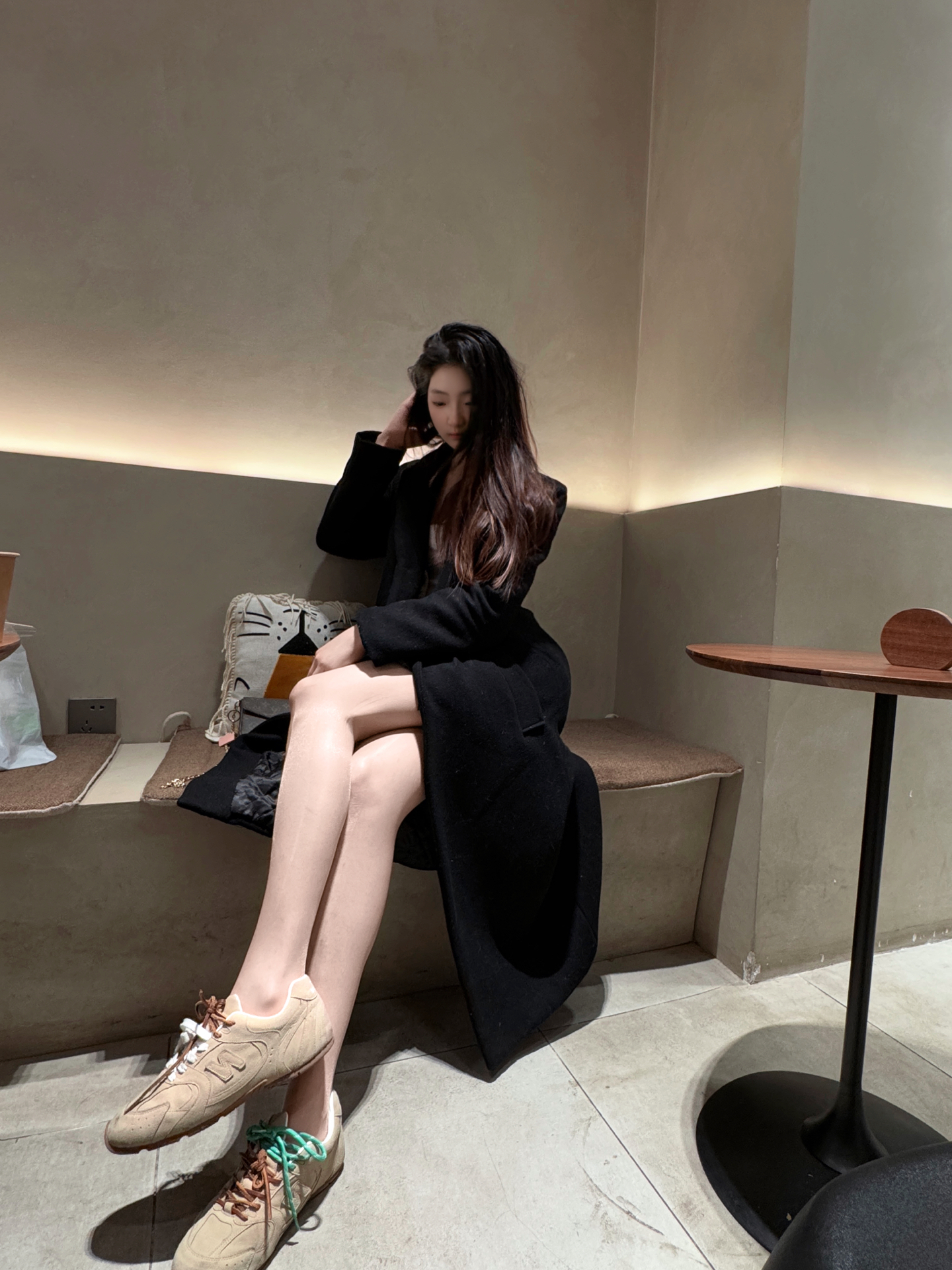 뉴발란스 x 미우 미우 530 스웨이드 메쉬 스니커즈 에크루 5E165E-Z5O-F0379-F-D005 photo review