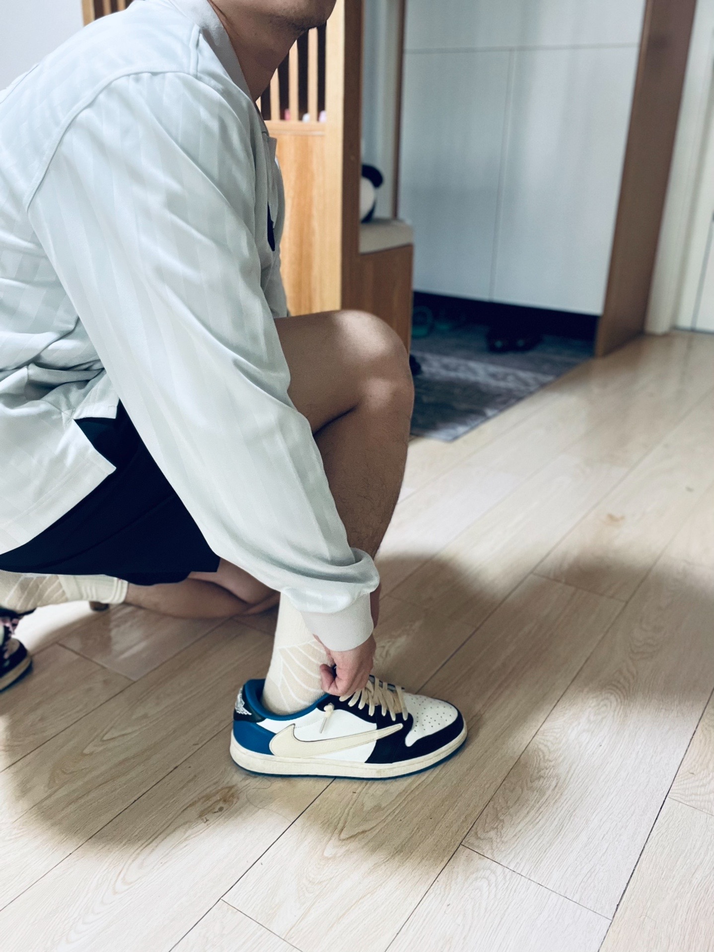 나이키 조던 1 X 트래비스 스캇 X 프라그먼트 레트로 로우 DM7866-140 photo review