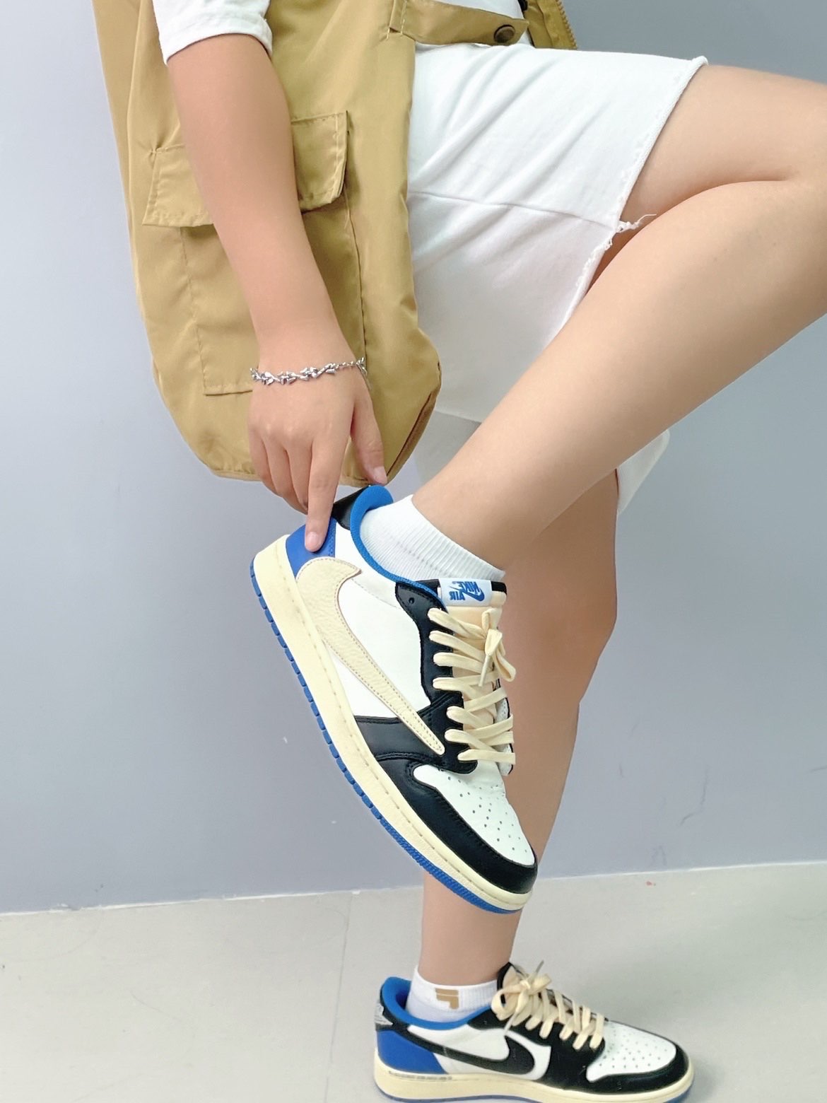 나이키 조던 1 X 트래비스 스캇 X 프라그먼트 레트로 로우 DM7866-140 photo review